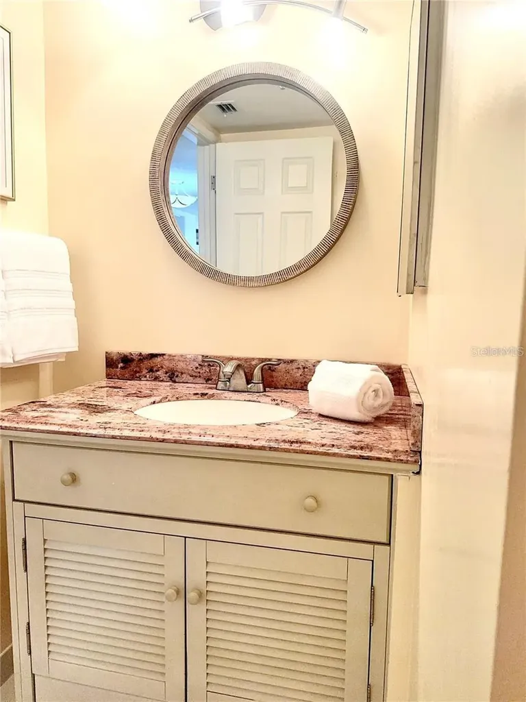 5950 Pelican Bay Plaza S Gulfport FL 33707
