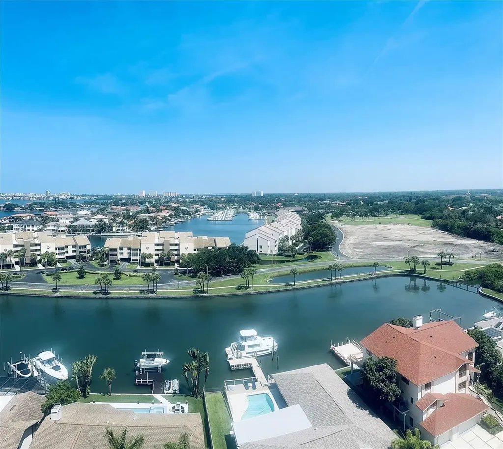 5950 Pelican Bay Plaza S Gulfport FL 33707