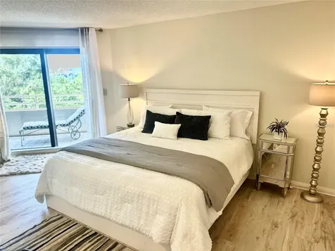 5950 Pelican Bay Plaza S Gulfport FL 33707