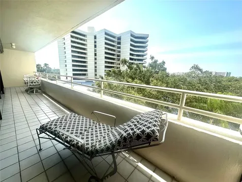 5950 Pelican Bay Plaza S Gulfport FL 33707