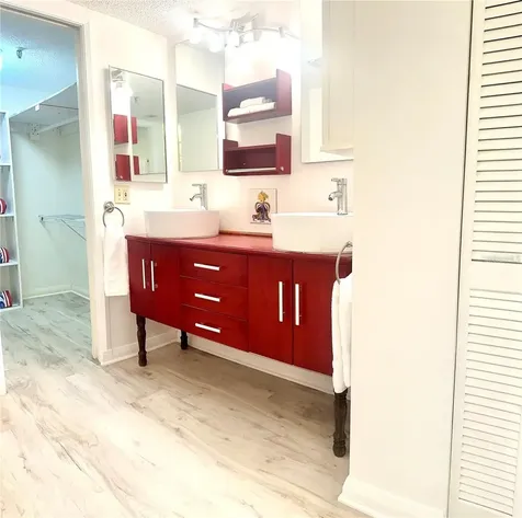5950 Pelican Bay Plaza S Gulfport FL 33707