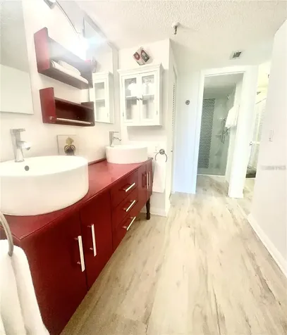 5950 Pelican Bay Plaza S Gulfport FL 33707