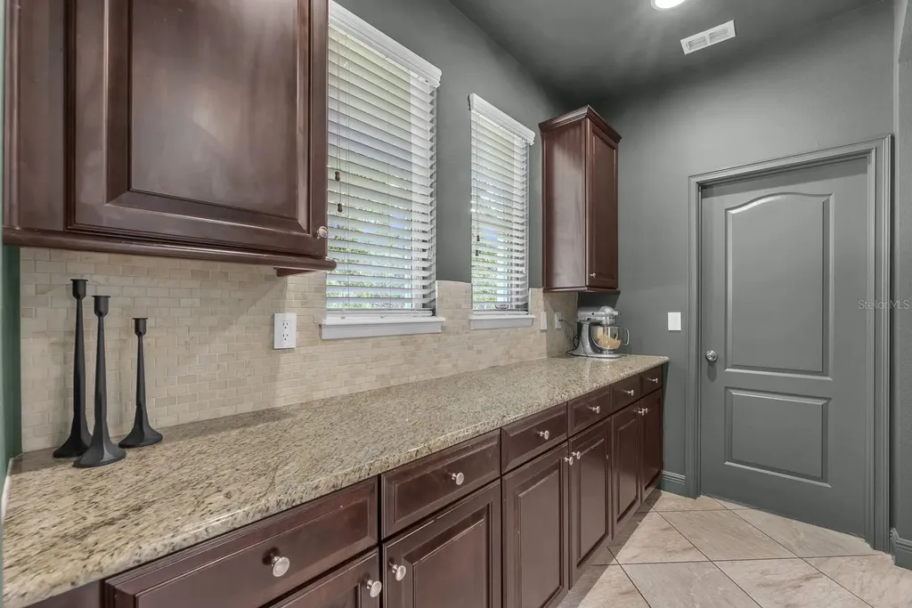 5310 Fishhawk Ridge Drive Lithia FL 33547