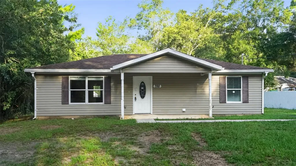 788 N Charles Avenue Inverness FL 34453