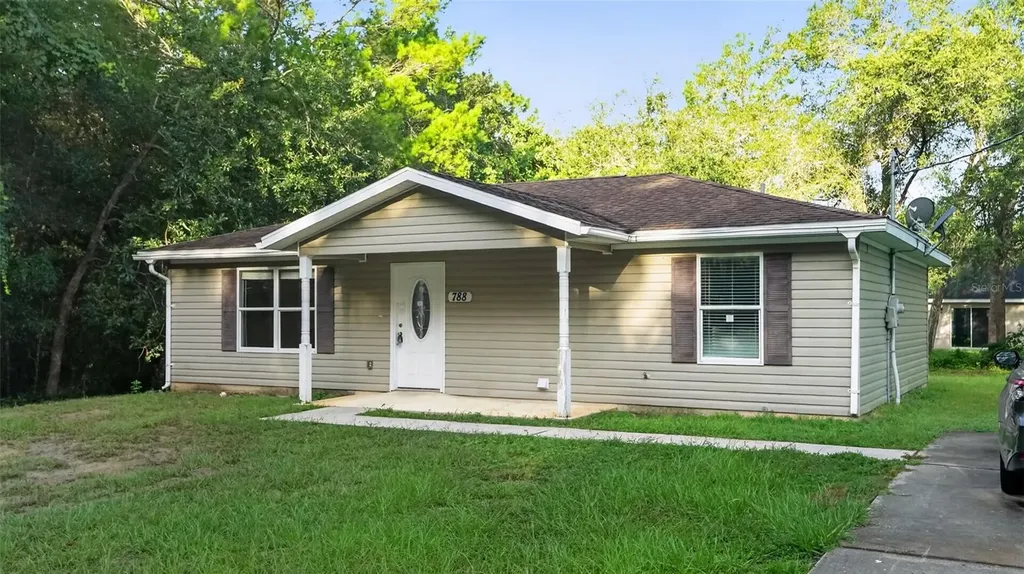788 N Charles Avenue Inverness FL 34453