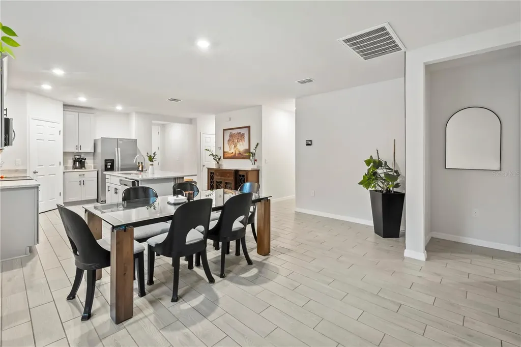551 Amadoras Way St Cloud FL 34771