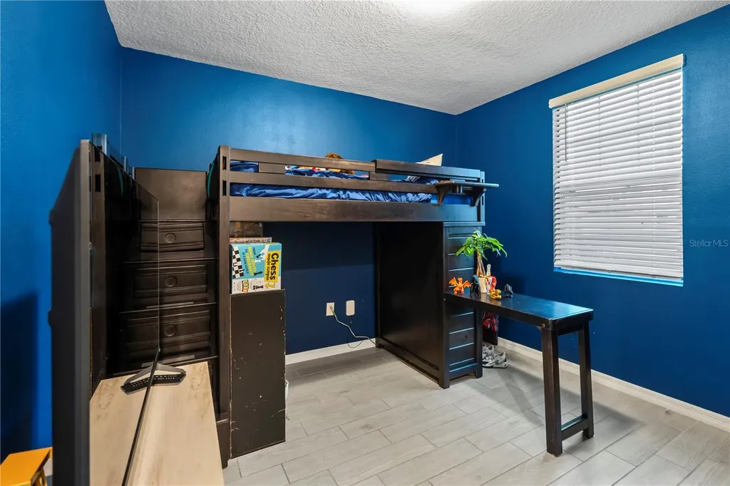 551 Amadoras Way St Cloud FL 34771