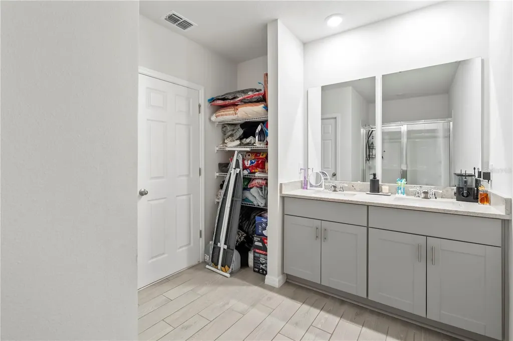 551 Amadoras Way St Cloud FL 34771