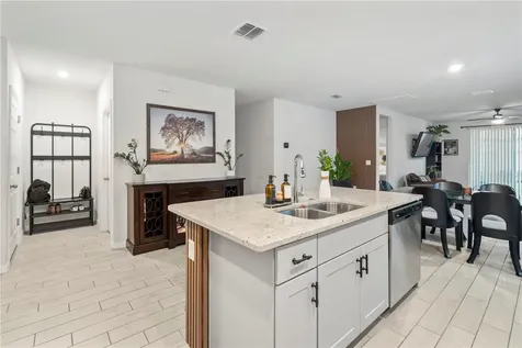 551 Amadoras Way St Cloud FL 34771
