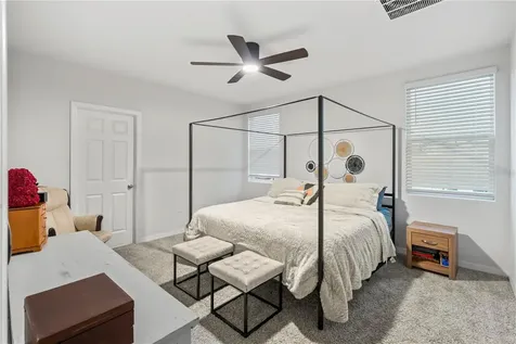551 Amadoras Way St Cloud FL 34771