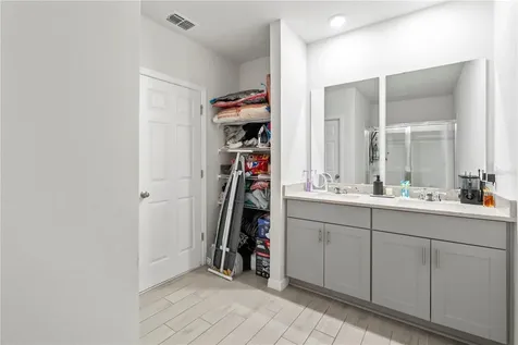 551 Amadoras Way St Cloud FL 34771