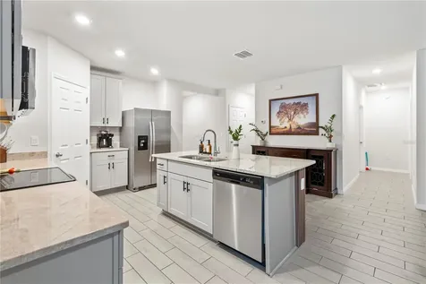 551 Amadoras Way St Cloud FL 34771