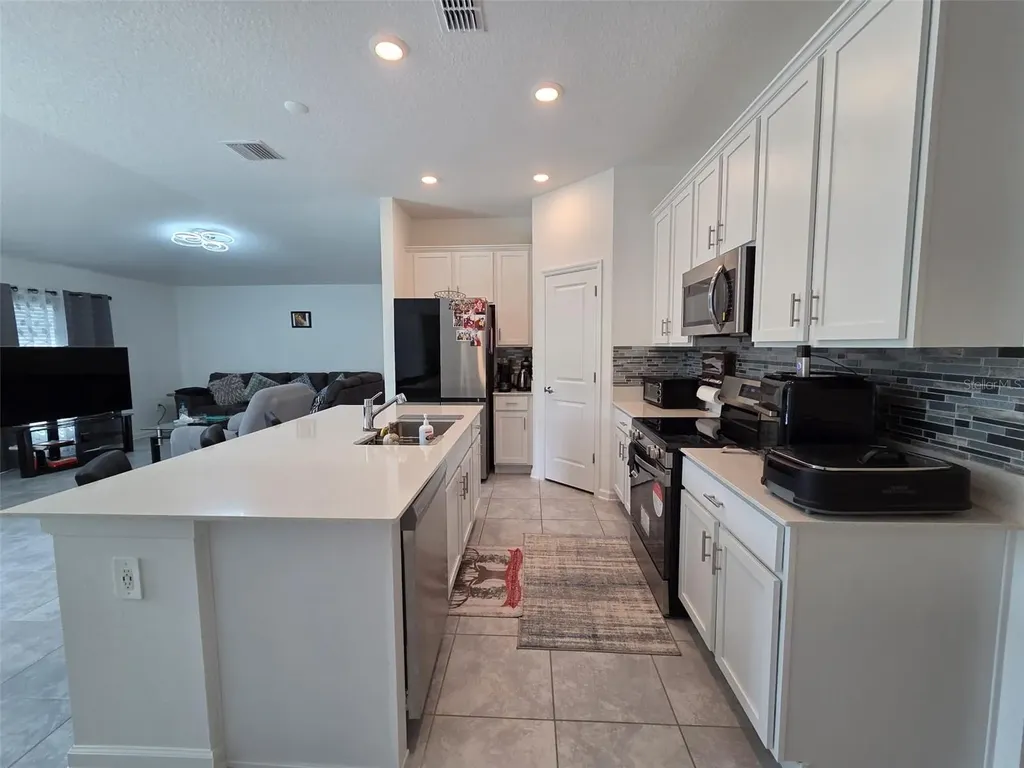 3949 Ambrose Avenue Kissimmee FL 34746