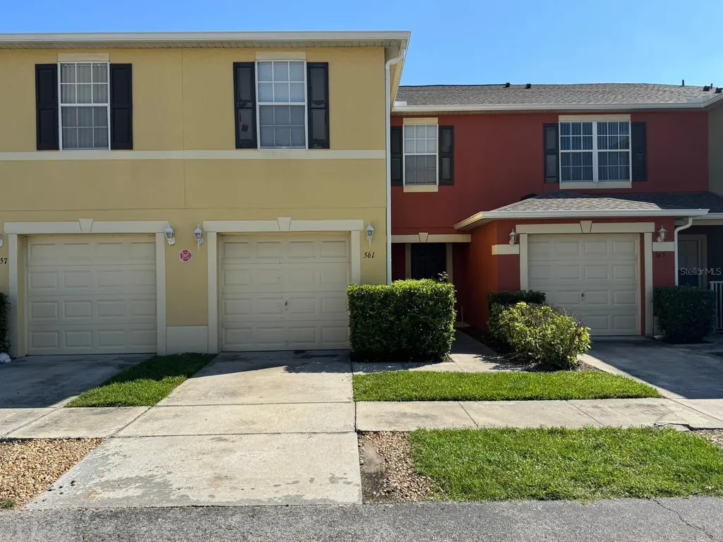 561 Cresting Oak Circle Orlando FL 32824