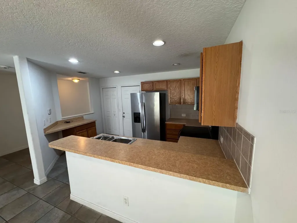561 Cresting Oak Circle Orlando FL 32824