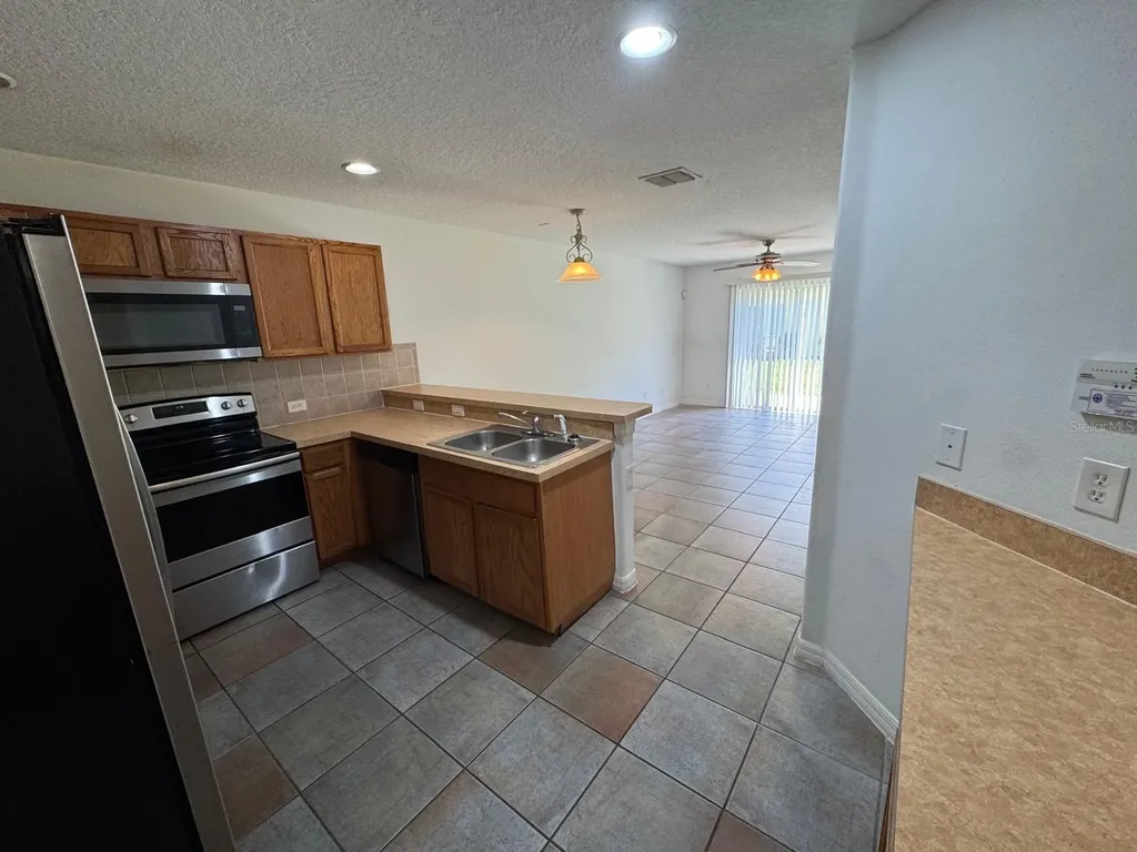 561 Cresting Oak Circle Orlando FL 32824