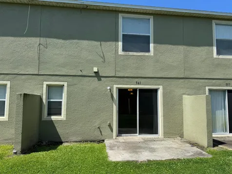 561 Cresting Oak Circle Orlando FL 32824