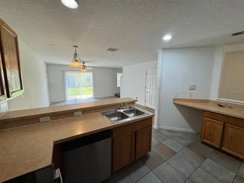 561 Cresting Oak Circle Orlando FL 32824
