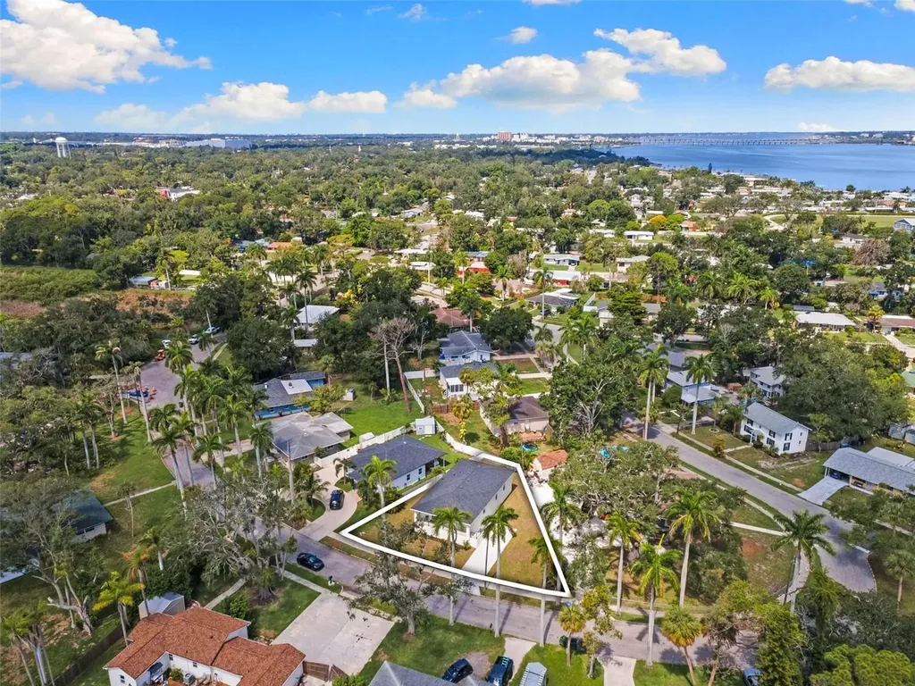 120 Brown Street Bradenton FL 34208