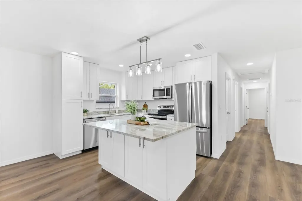 120 Brown Street Bradenton FL 34208