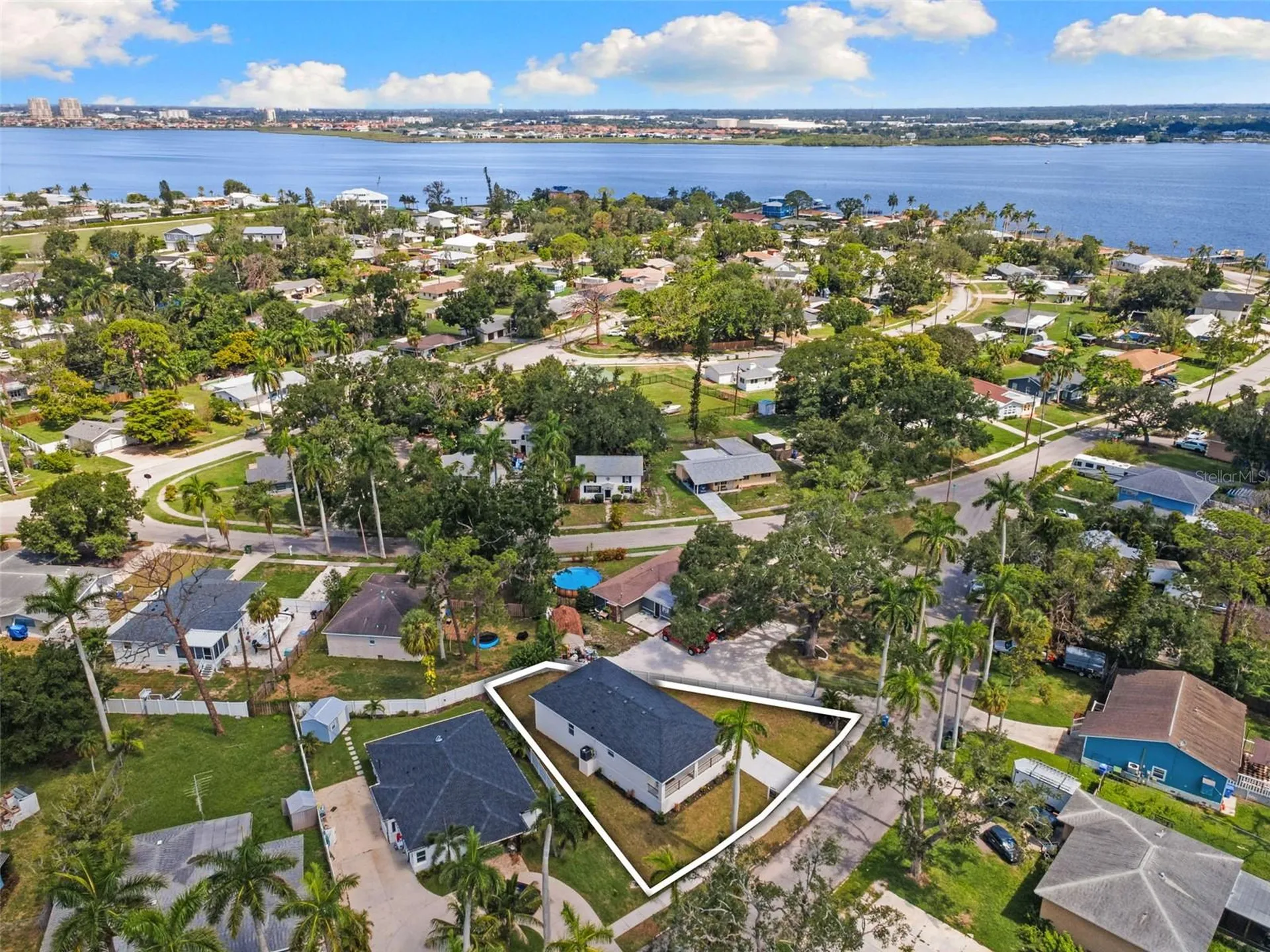 120 Brown Street Bradenton FL 34208