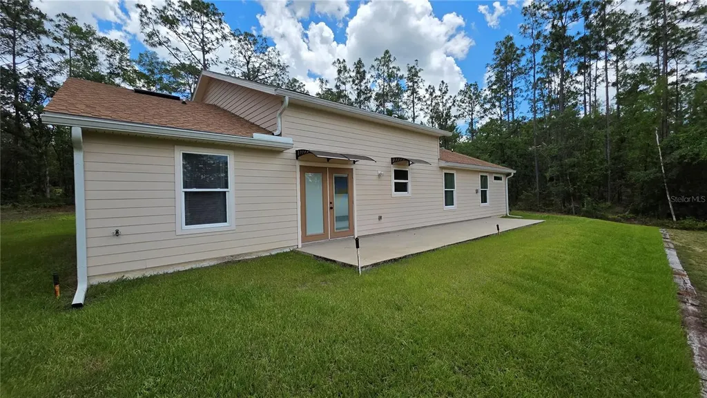 200 Hour Glass Circle Hawthorne FL 32640