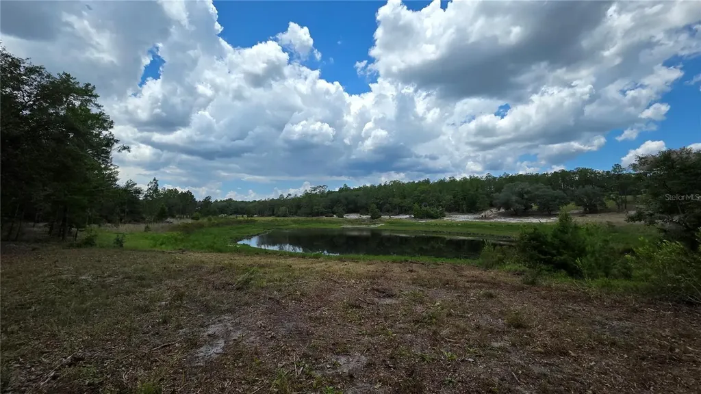 200 Hour Glass Circle Hawthorne FL 32640