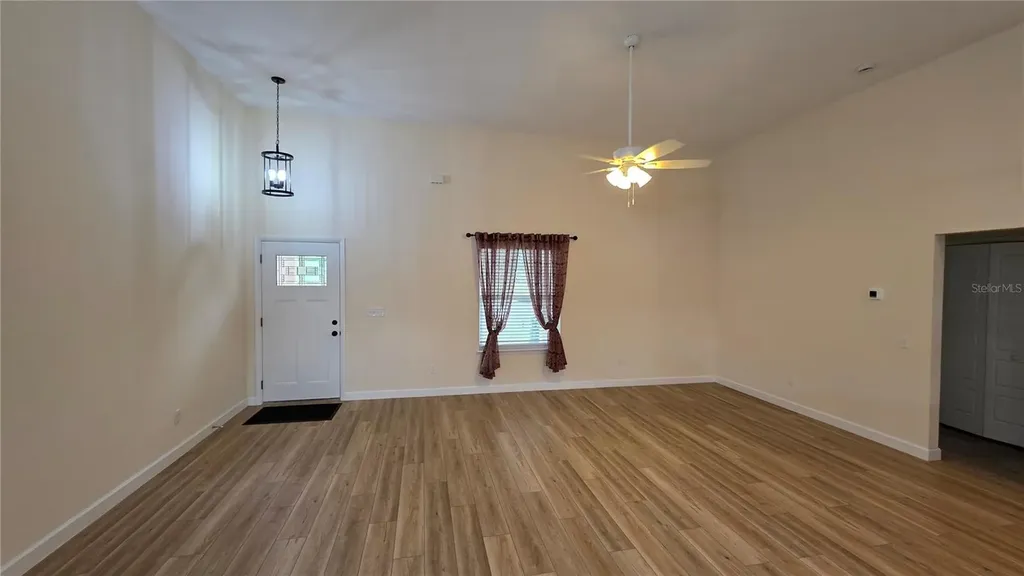200 Hour Glass Circle Hawthorne FL 32640