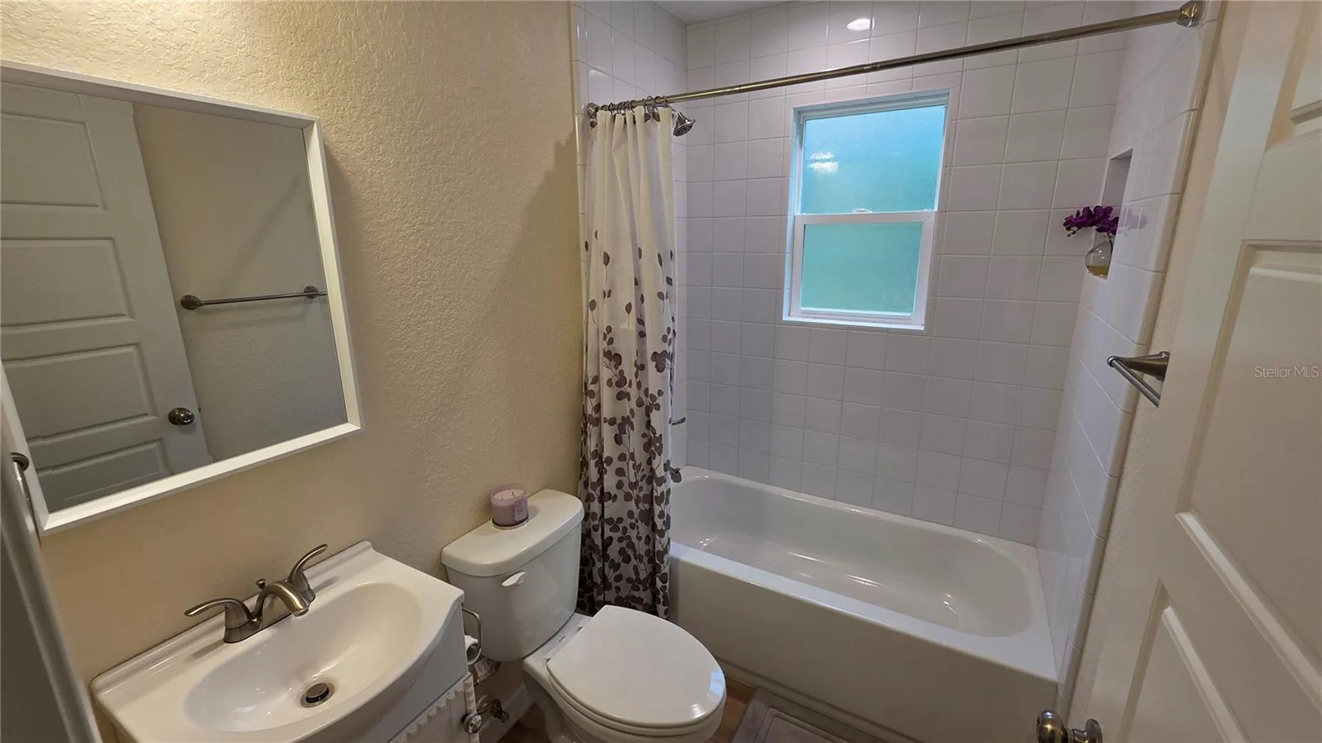 200 Hour Glass Circle Hawthorne FL 32640