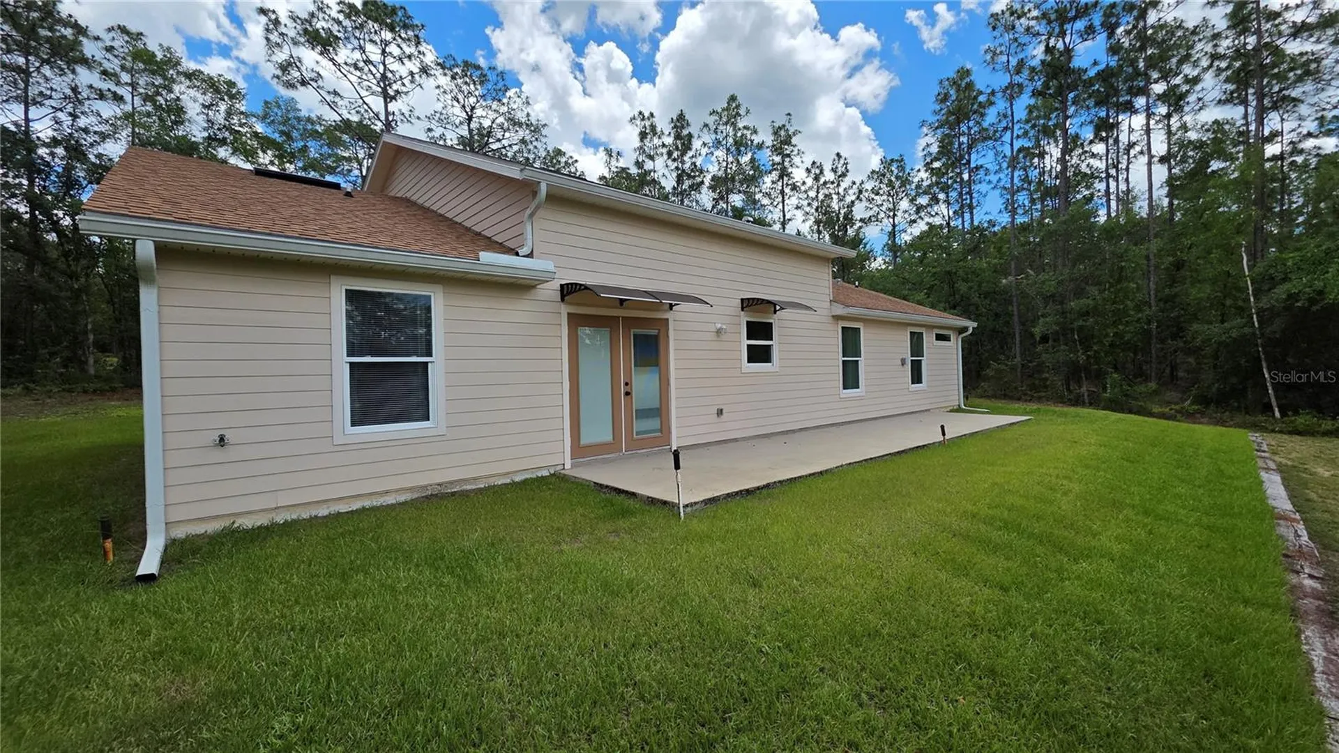 200 Hour Glass Circle Hawthorne FL 32640