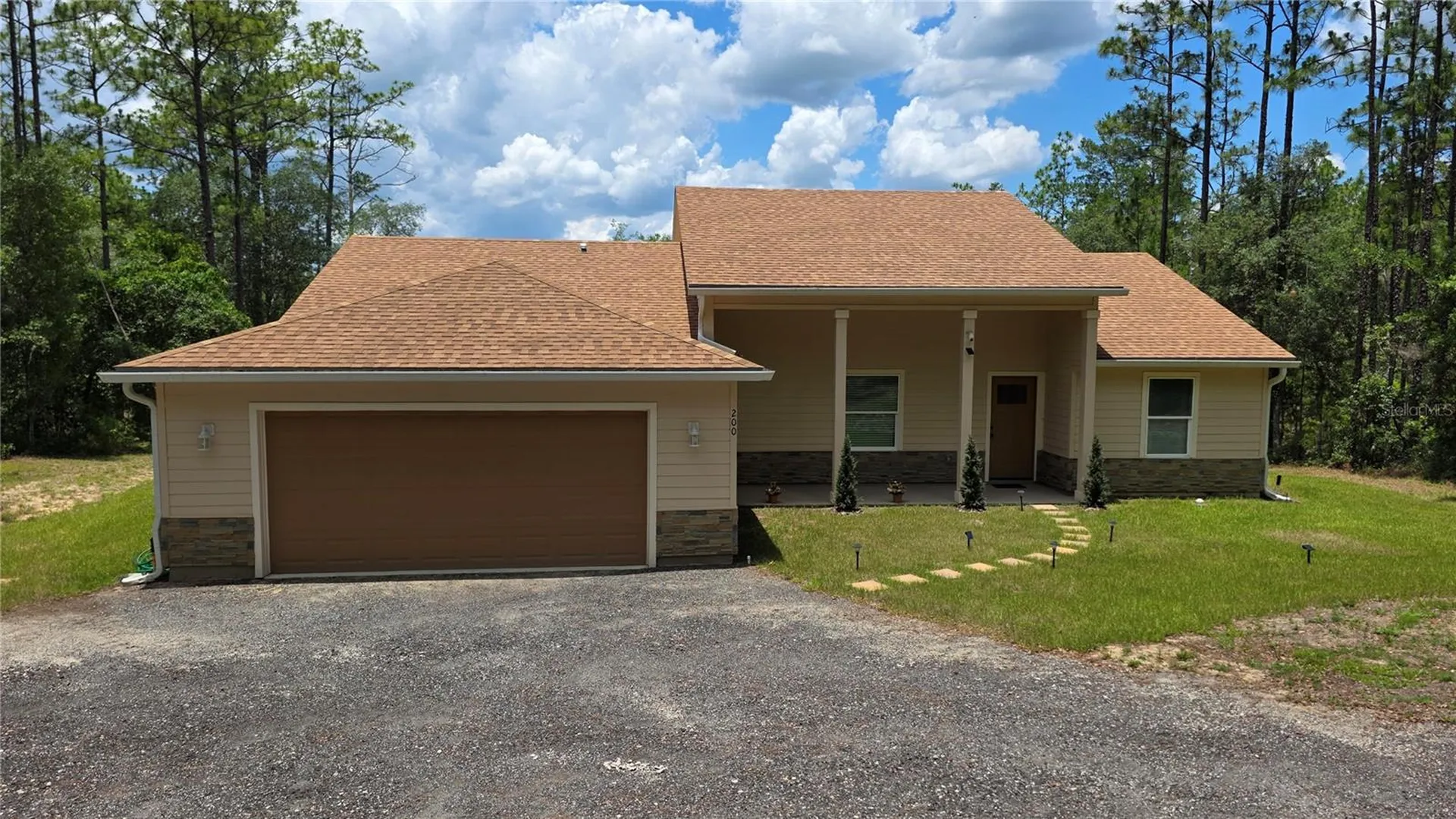 200 Hour Glass Circle Hawthorne FL 32640