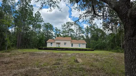 200 Hour Glass Circle Hawthorne FL 32640
