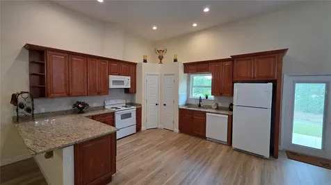 200 Hour Glass Circle Hawthorne FL 32640