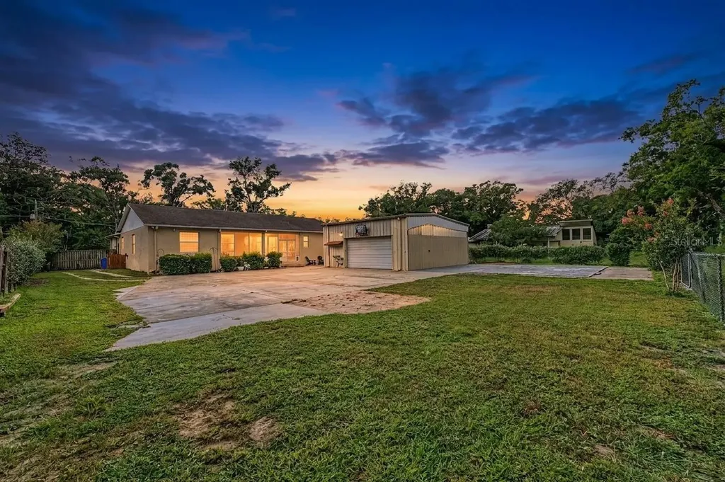 2216 Pinecrest Drive Lutz FL 33549