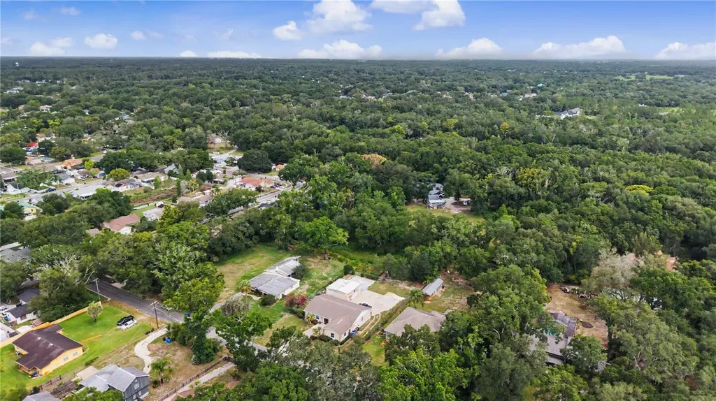 2216 Pinecrest Drive Lutz FL 33549