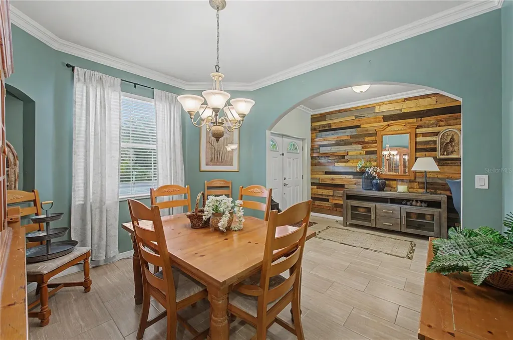 2216 Pinecrest Drive Lutz FL 33549