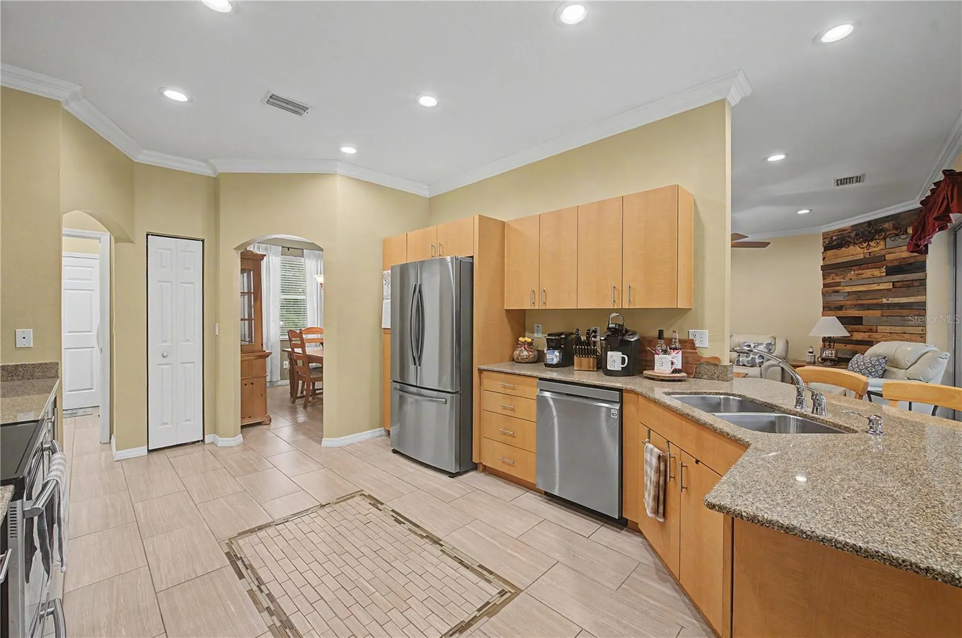 2216 Pinecrest Drive Lutz FL 33549