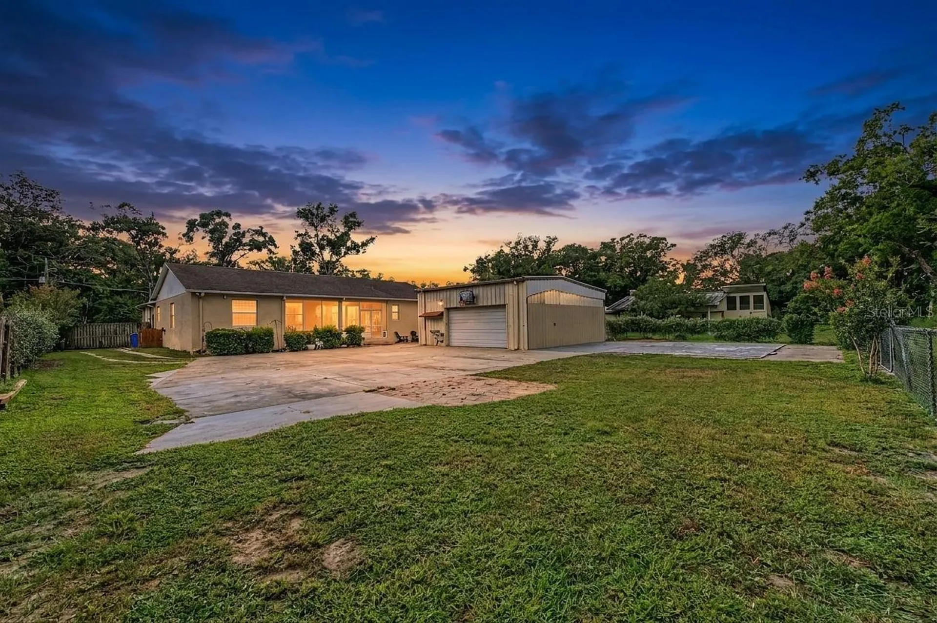 2216 Pinecrest Drive Lutz FL 33549