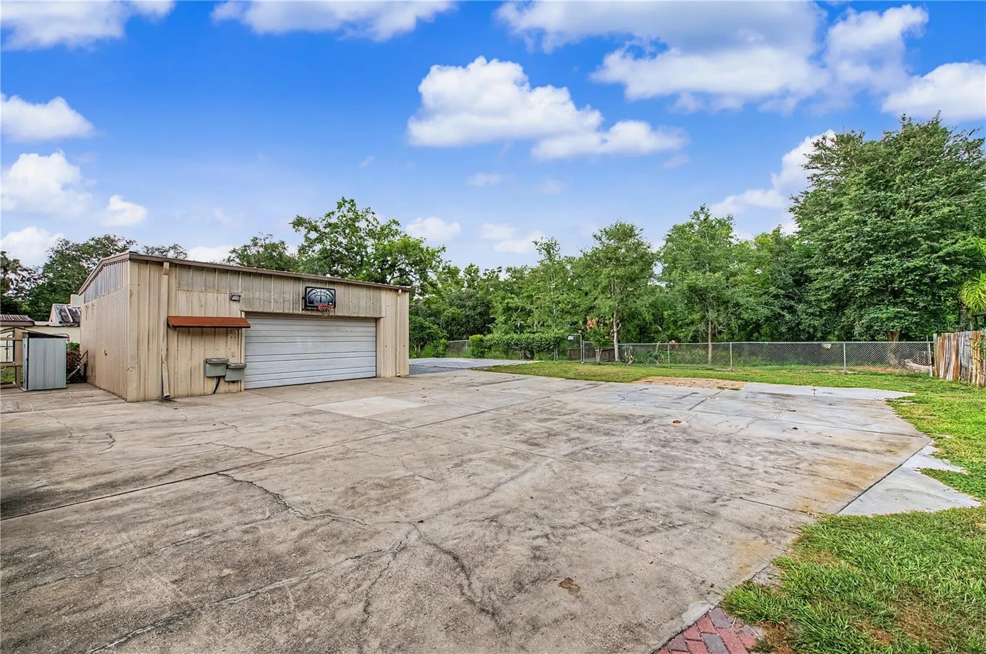 2216 Pinecrest Drive Lutz FL 33549