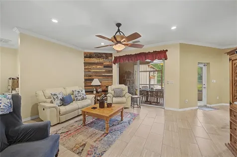 2216 Pinecrest Drive Lutz FL 33549