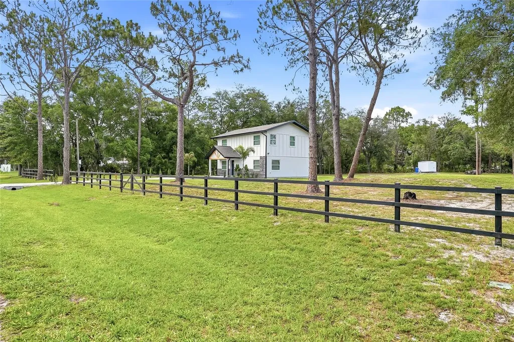 31848 Hedgerow Drive Wesley Chapel FL 33543