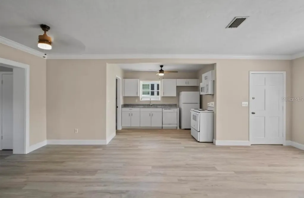 2450 Cardena Avenue Deltona FL 32738