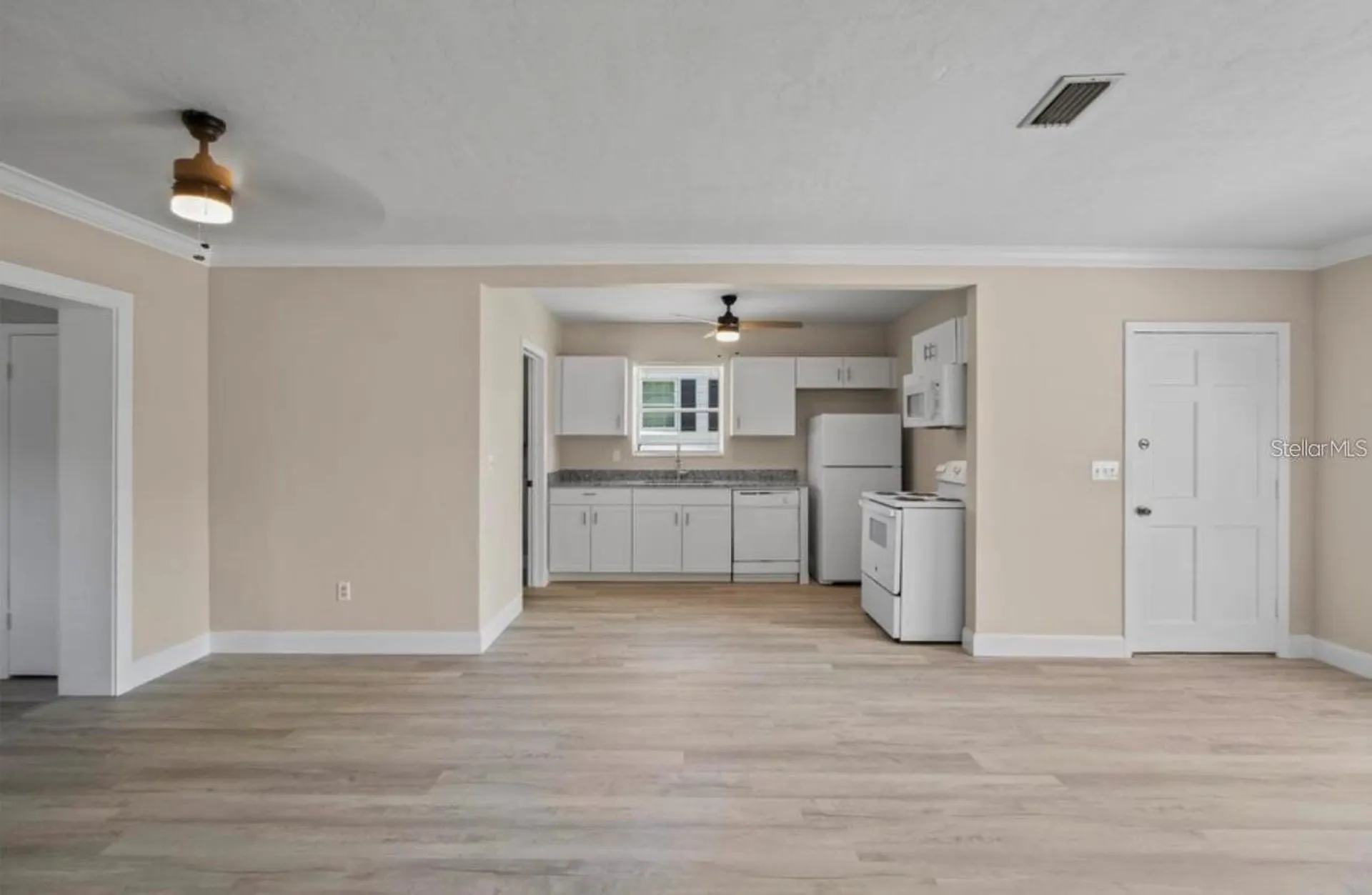 2450 Cardena Avenue Deltona FL 32738
