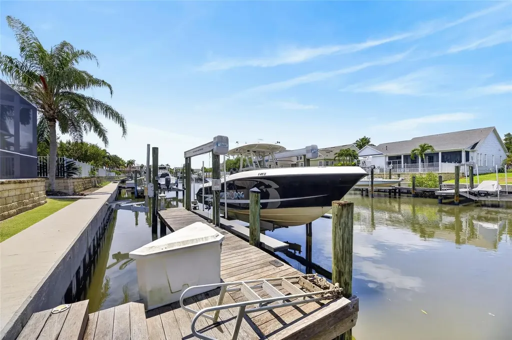 508 Islebay Drive Apollo Beach FL 33572
