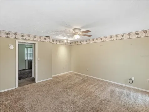 2685 Robin Avenue Kissimmee FL 34744