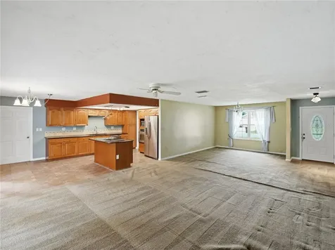 2685 Robin Avenue Kissimmee FL 34744