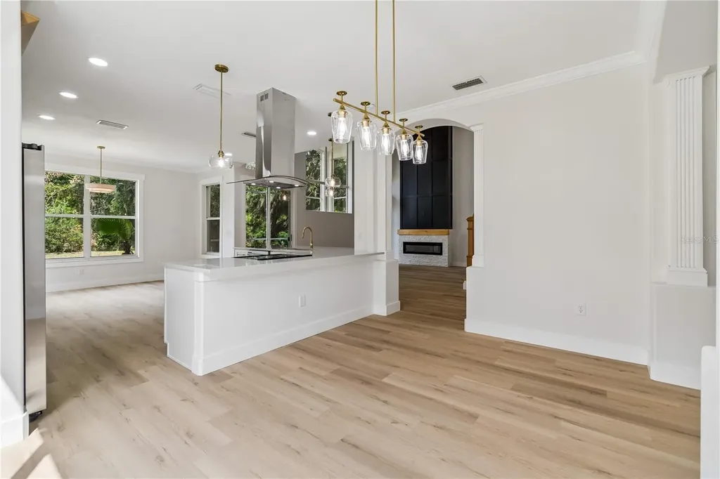 16936 Falconridge Road Lithia FL 33547