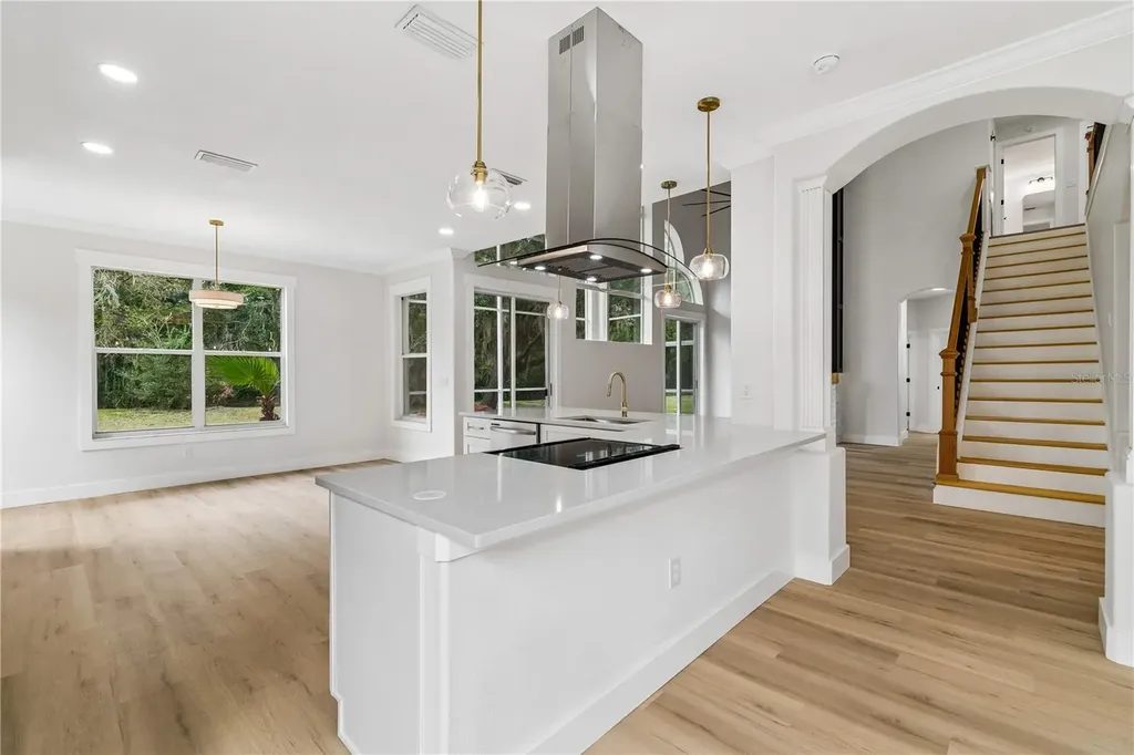 16936 Falconridge Road Lithia FL 33547