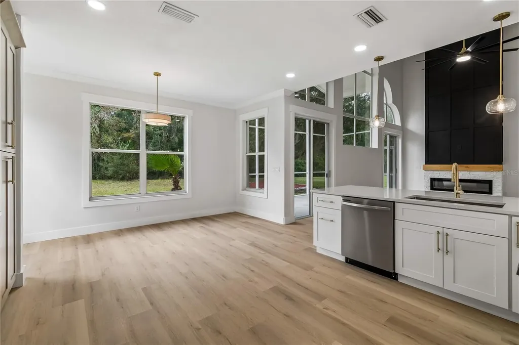 16936 Falconridge Road Lithia FL 33547