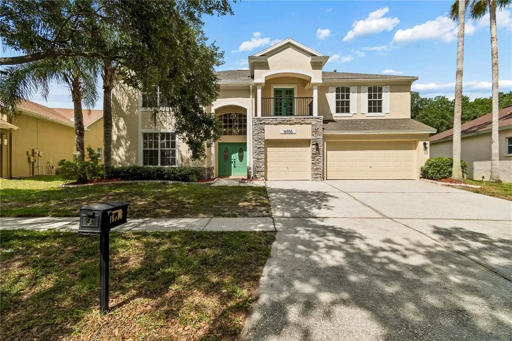 16936 Falconridge Road Lithia FL 33547